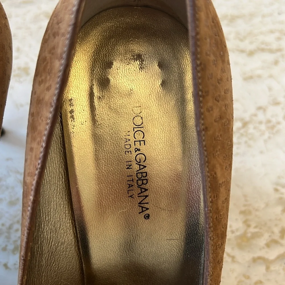 Dolce & Gabbana women’s Pointed Toe Buckle Heels – Size 39 - Picture 11 of 17